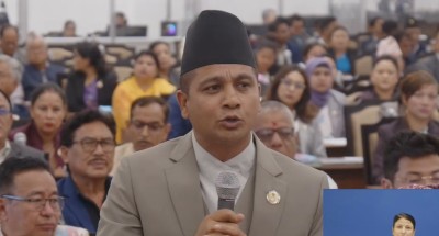  प्रधानमन्त्रीले लोकतन्त्रलाई भन्दा पनि बालेनतन्त्र विकास गर्न खोज्दै हुनुहन्छ: एमाले नेता महर 